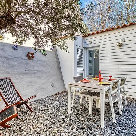 Quintal Da Oliveira - Center Карвоейру